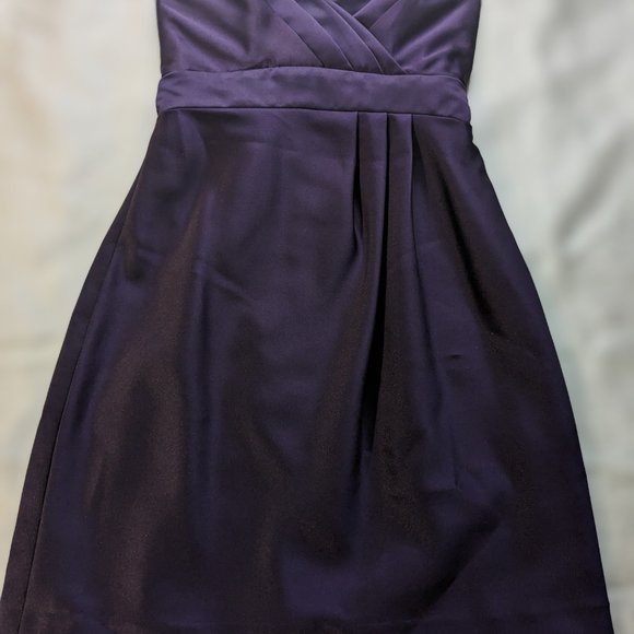 Dresses & Skirts - Formal Strapless Dress. Purple. Size 0.